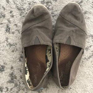 Gray TOMS